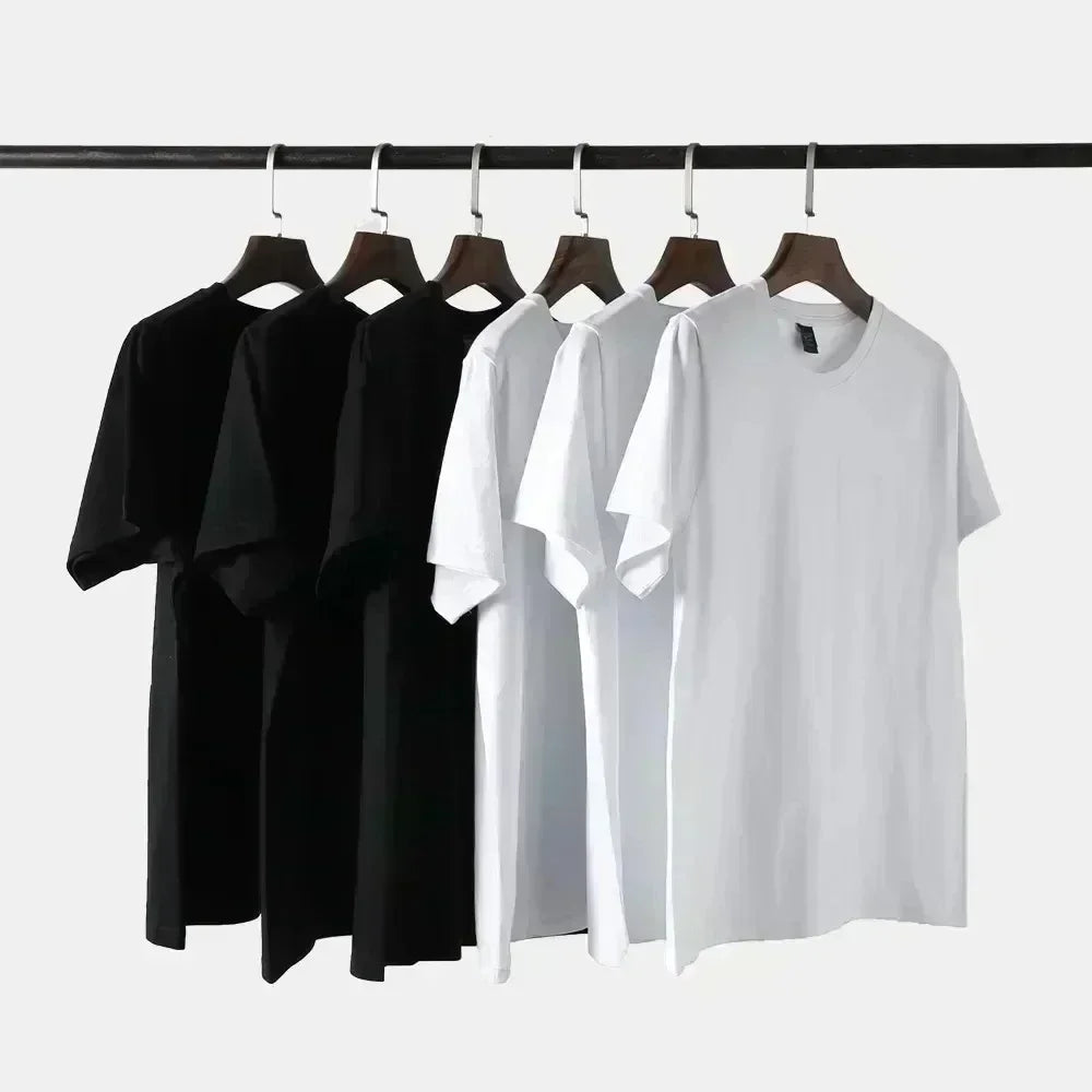 T-Shirt Pantera, a Maniche Corte – Stile Grafico Moderno