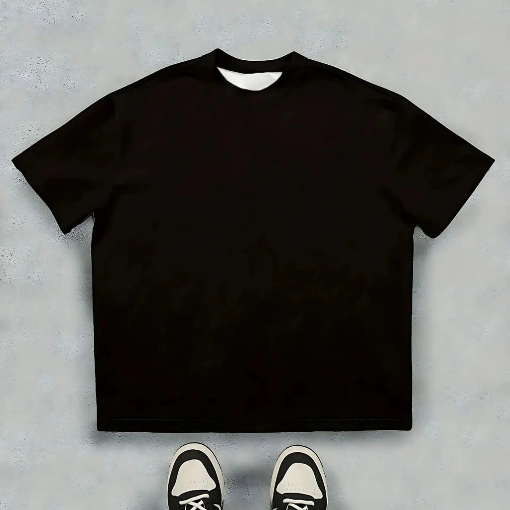 T-Shirt Grafica – Stile Audace e Contemporaneo