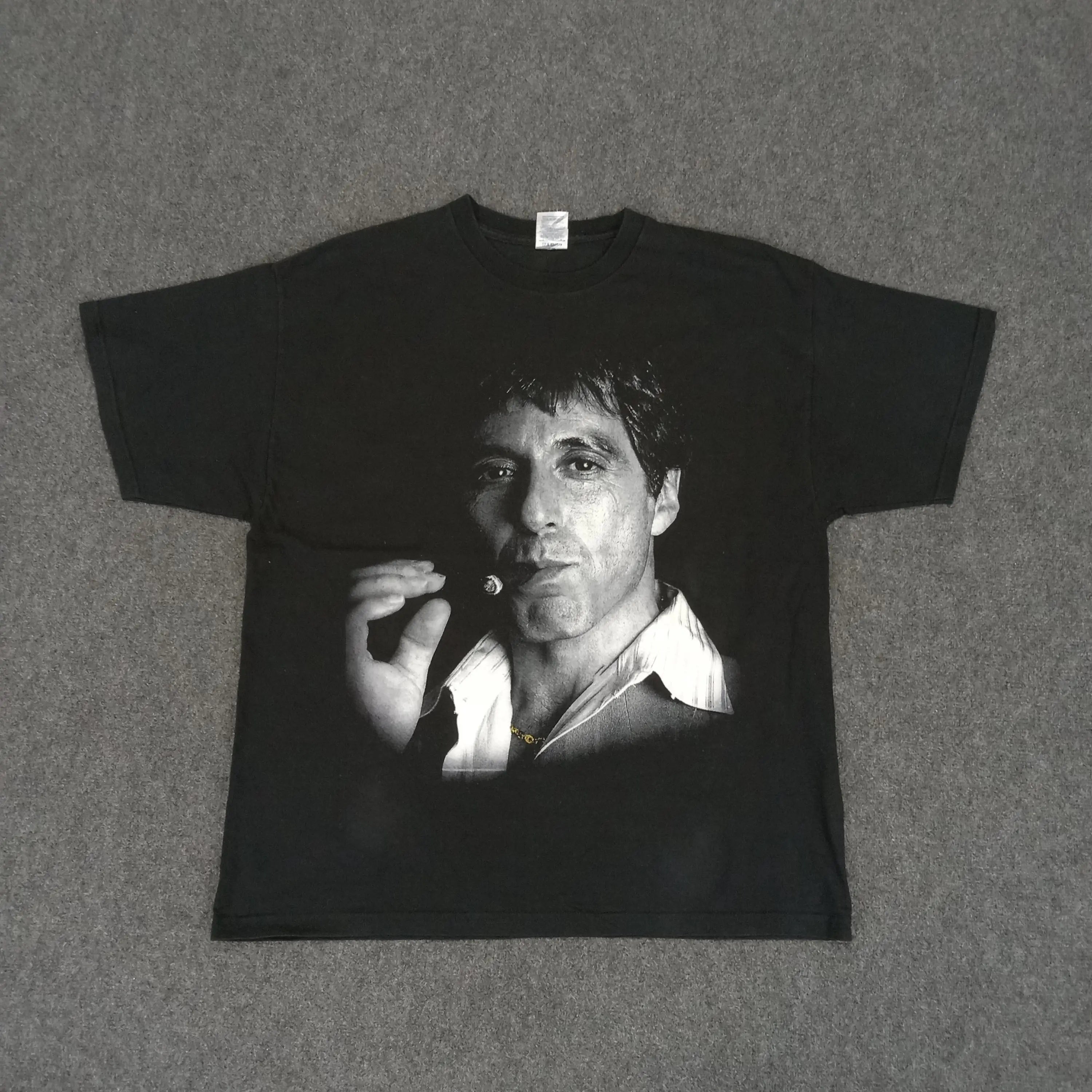 T-Shirt Scarface – Icona Cult per il tuo Stile