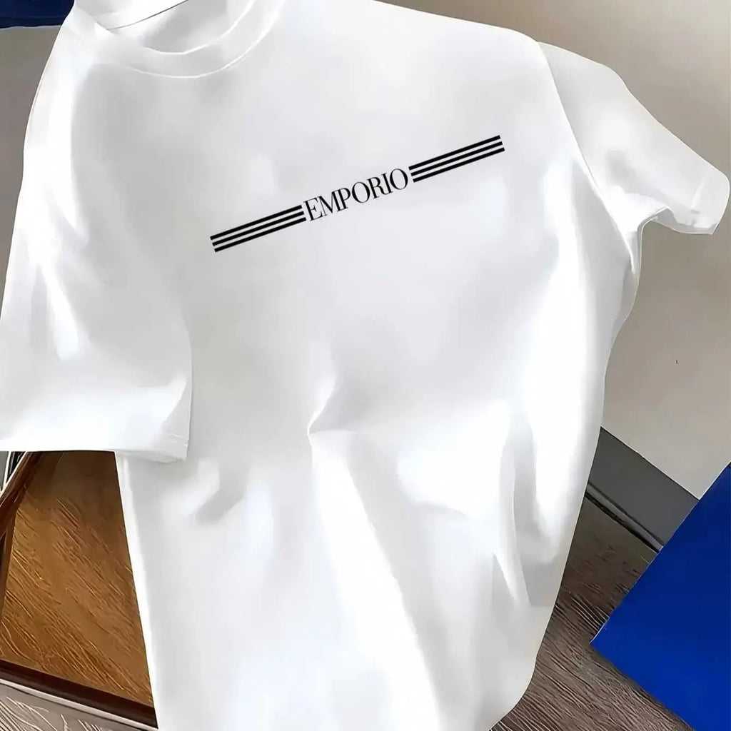 T-Shirt Essenziale – Stile Pulito e Moderno